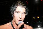 Dateiname: Basshunter-Spornitz0203.jpg
Dateigröße: 39KB
Abmessungen: 600x400
hinzugefügt am: 29.April 2007 Basshunter-Spornitz0203.jpg